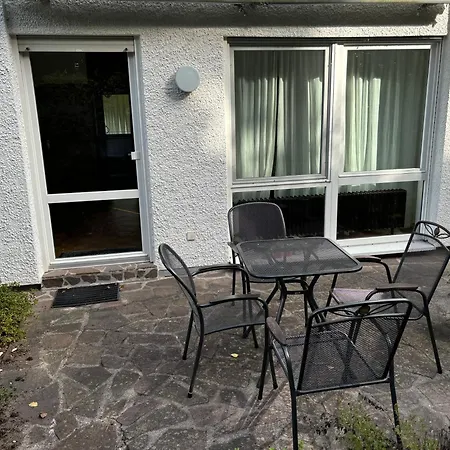 Gartenoase In Der Universitaetsstadt 3 Haus Mit Parkplatz Apartman